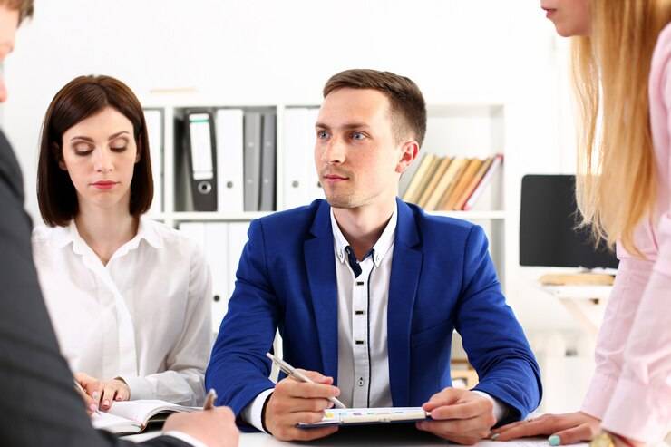 Отдел управления персоналом и отдел кадров